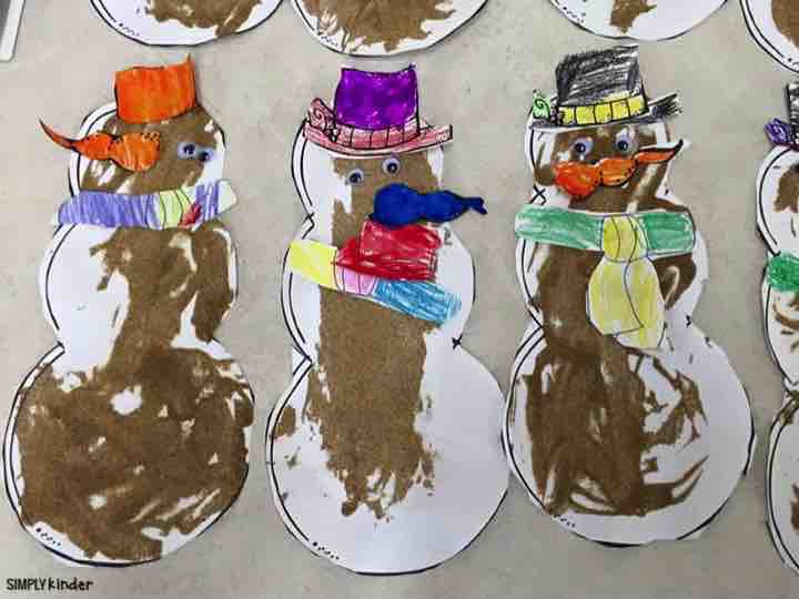 Make sandy snowmen when you study Australia in your Christmas Around the World studies!
