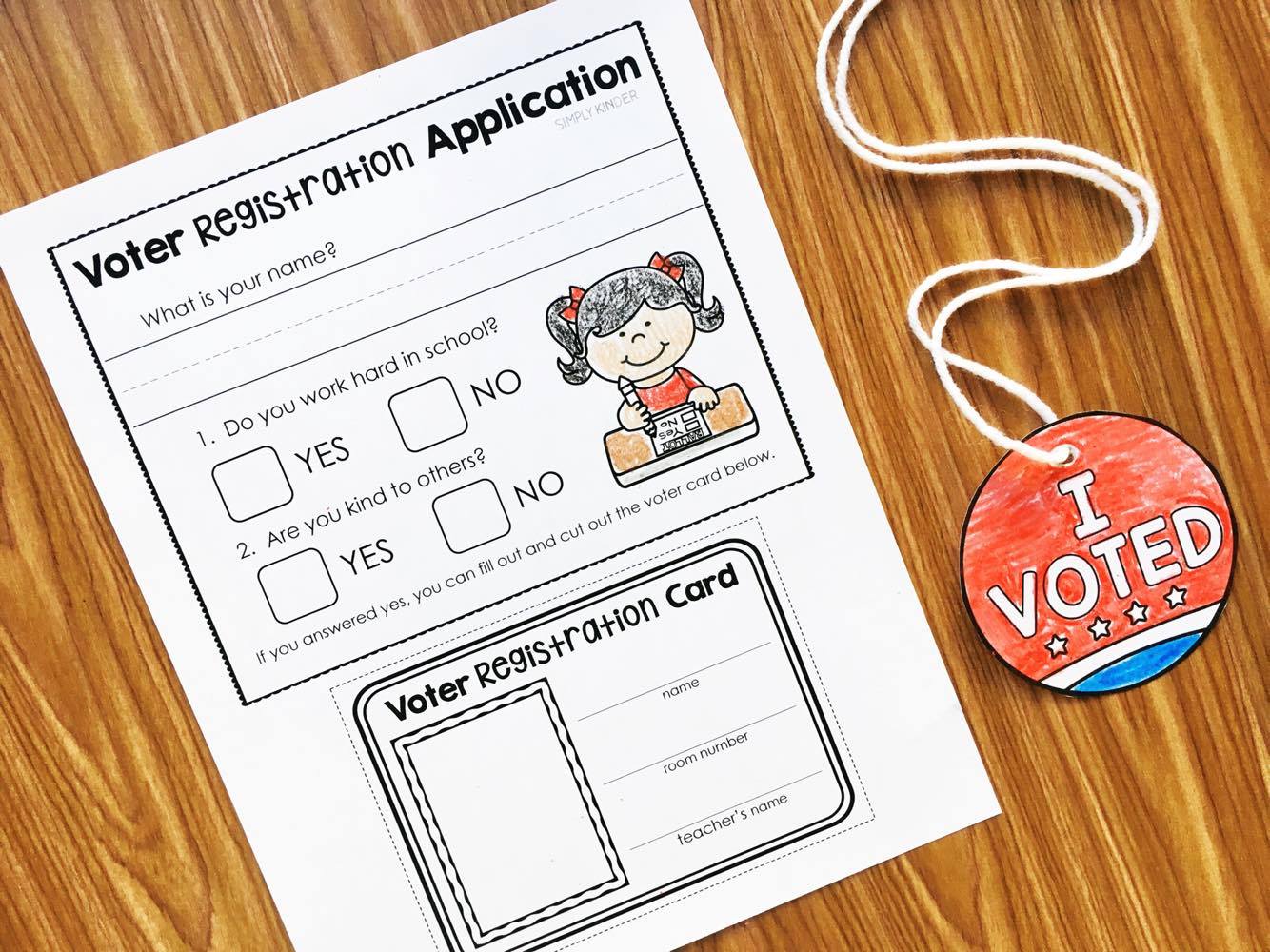 Voter Registation Application, Voter Card, and I Voted necklace. Perfect election day activities for Kindergarten and First.