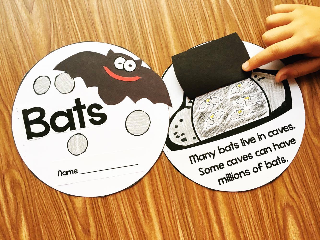 Bats Kindergarten Interactive Story loaded with facts about bats and activities to reinforce the skills.
