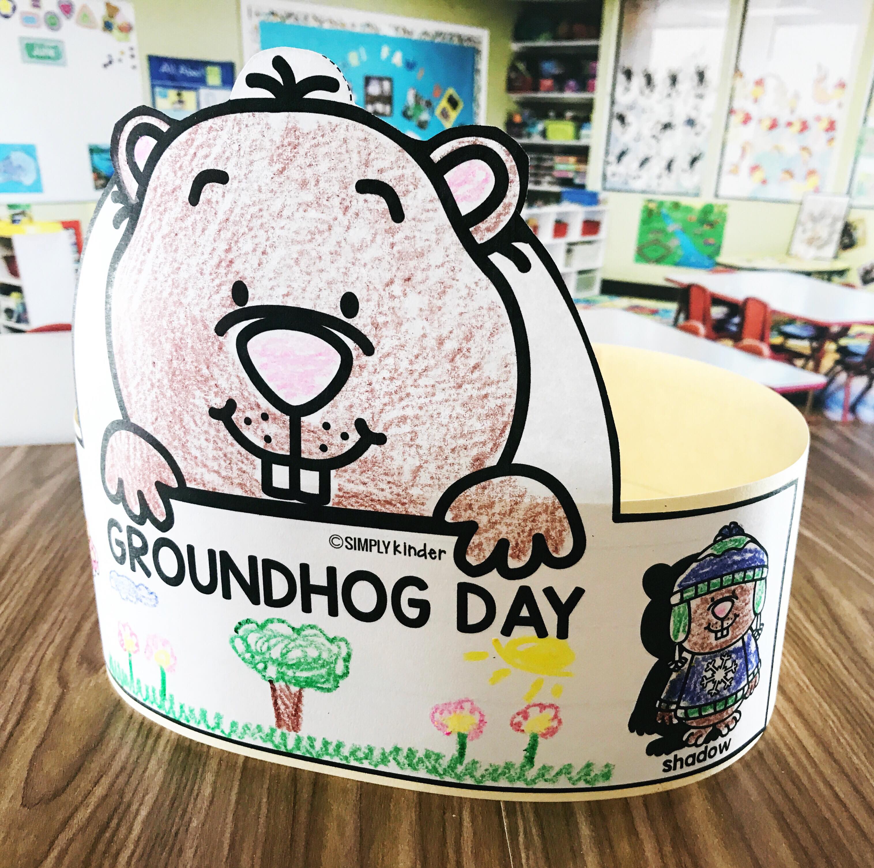 Groundhog Day is a just a silly holiday that is so fun to celebrate in kindergarten, preschool, and first grade!  The idea of a groundhog picking the season is just silly.  We want to help you celebrate with this fun and  Free Groundhog Day hat!